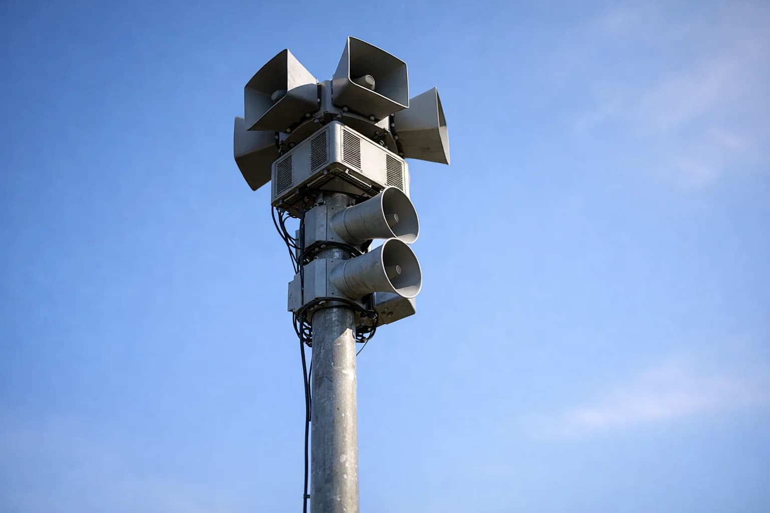 Warn-Apps und Sirenen verstehen